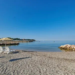 https://mobile-homes-stella-maris.in-istria.net